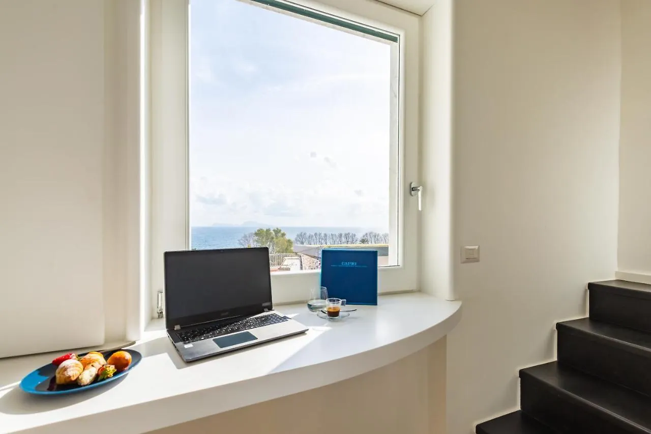 Seaview Terrace 360°& Elegant Loft Apartment Naples