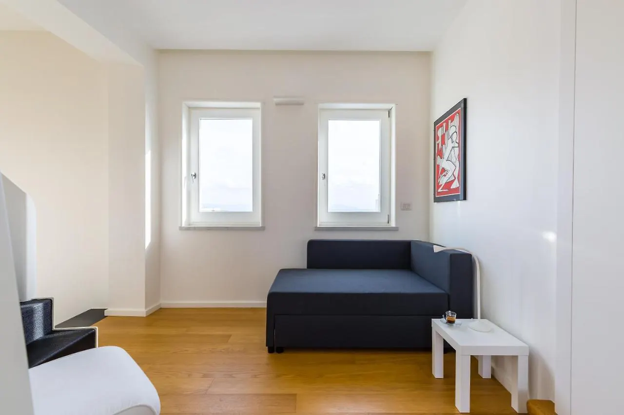 Seaview Terrace 360°& Elegant Loft Apartment Naples Italy