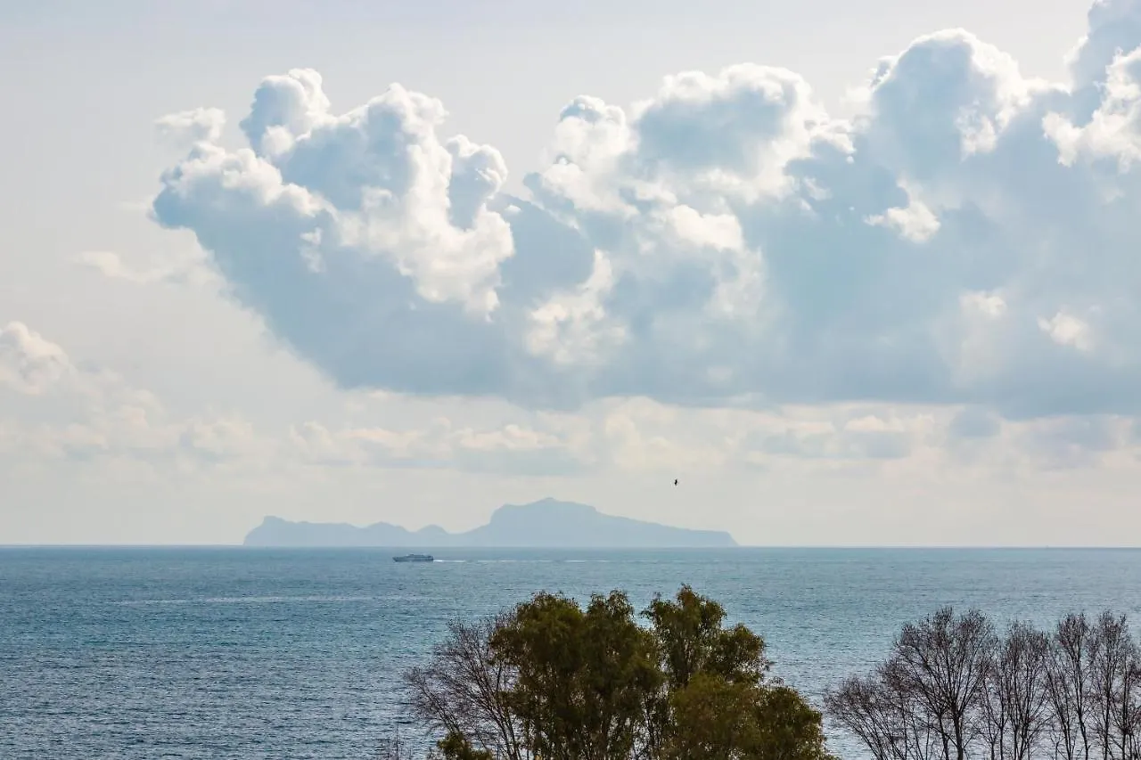 Seaview Terrace 360°& Elegant Loft Apartment Naples
